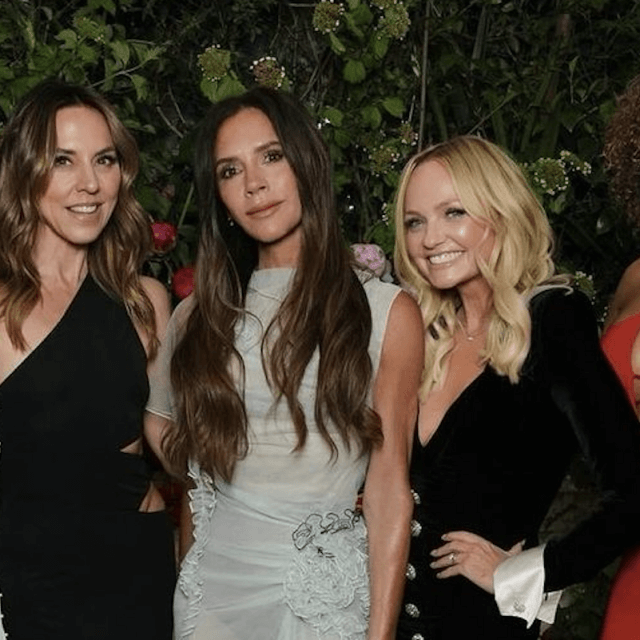 Spice Girls, è reunion per i 50 anni di Victoria Beckham: "L'amicizia non finisce mai" (foto e video) - Victoria Beckham - Gay.it Blog