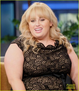 Rebel-wilson-tonight-show-with-jay-leno-appearance-01